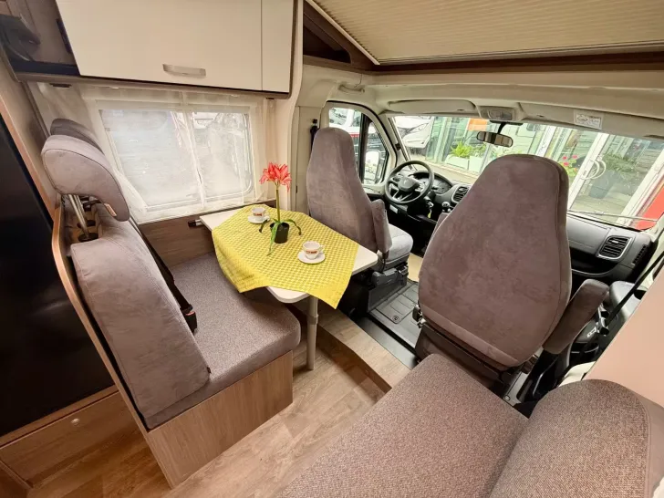 Fahrzeugbild Carado VAN 347 #14