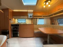 Fahrzeugbild Fendt Saphir 560 FHD/ Festbett / Rundsitzgruppe #10