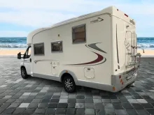 Fahrzeugbild Rapido 776 FF/Festbett+Hubbett/Klima/Solar/Markise #3