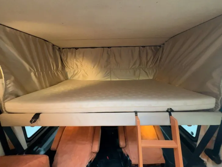 Fahrzeugbild Niesmann + Bischoff Arto 69 E/Einzelbetten+Hubbett/Klima/Garage/DPF #12