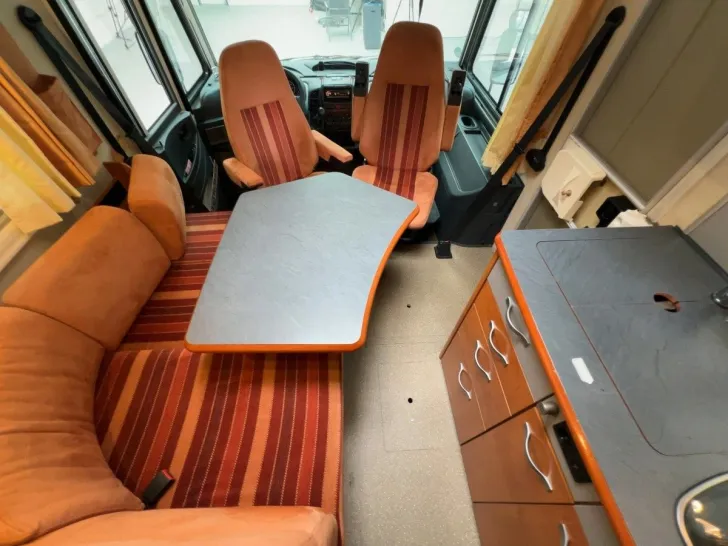 Fahrzeugbild Niesmann + Bischoff ARTO 64 E/Festbett/Hubbett/Garage/Markise #8