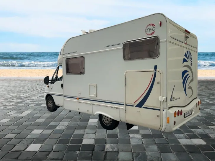 Fahrzeugbild Rotec 5850 TI/Festbett/Garage/Solar/SAT #3
