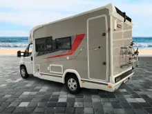 Fahrzeugbild Challenger 250 EtapeEdition/Hubbett/FacetoFace/Garage/Solar #3