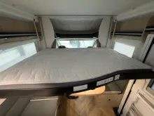 Fahrzeugbild Challenger 250 EtapeEdition/Hubbett/FacetoFace/Garage/Solar #11