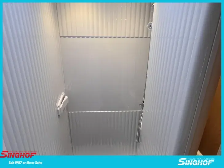 Fahrzeugbild Sunlight V 66 BESONDERS HOHE ZULADUNG #13
