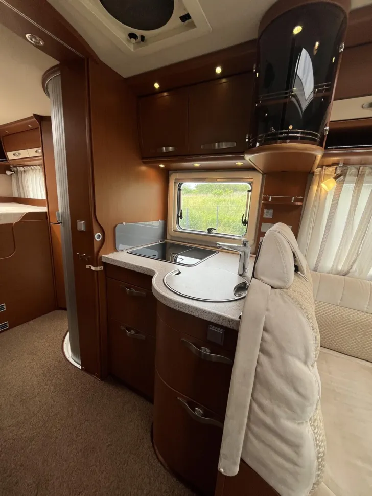 Fahrzeugbild Hymer B-Klasse 694 #9