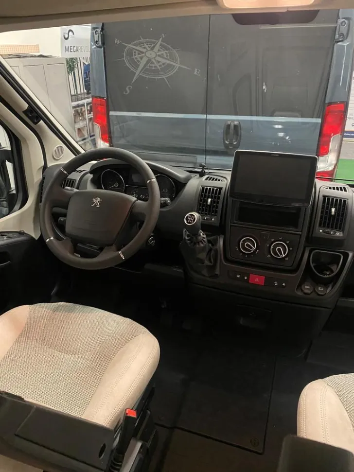 Fahrzeugbild Megamobil MEGA LOUNGE 640 #9