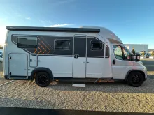 Fahrzeugbild Bürstner Signature SFT 7.1*SAT*LITHIUM*KÜCHENPAKET* #2