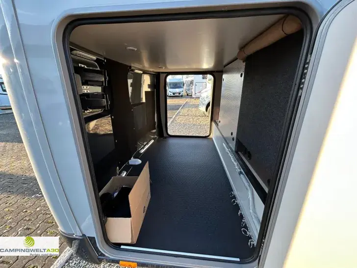 Fahrzeugbild Bürstner Signature SFT 7.1*SAT*LITHIUM*KÜCHENPAKET* #25