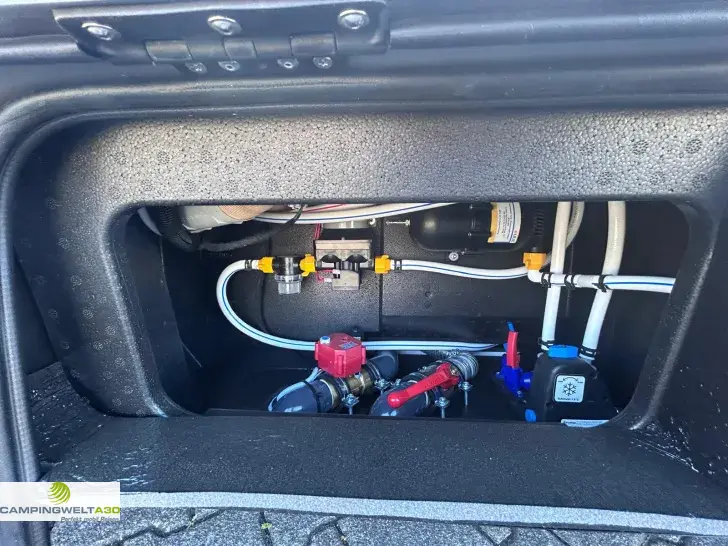 Fahrzeugbild Bürstner Signature SFT 7.0*SAT*LITHIUM*KÜCHENPAKET* #28