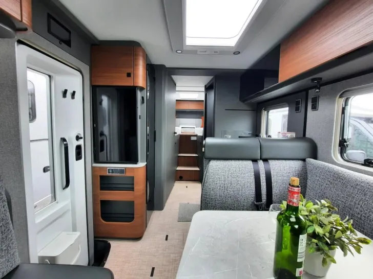 Fahrzeugbild Hymer B-Klasse MC T 680 Sale 15.820,- € sparen #4