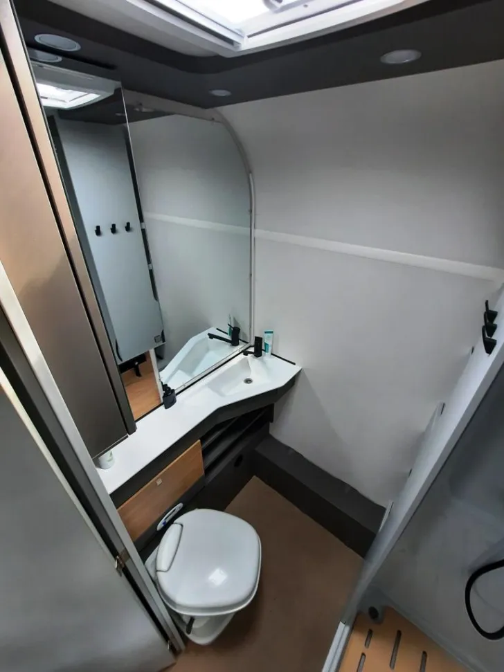Fahrzeugbild Bürstner B66 560 TK Verfüg./Sparen Sie 4.630,- € #19