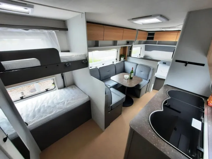 Fahrzeugbild Bürstner B66 560 TK Verfüg./Sparen Sie 4.630,- € #8