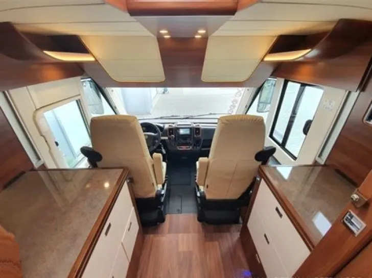 Fahrzeugbild Carthago liner-for-two I 53 gut gepflegt Luxus K #10