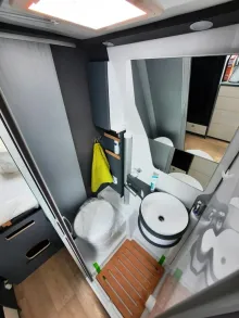 Fahrzeugbild Laika Kosmo Supremo Arancio Sicilia Verfüg./Sparen Sie 4.783,- € #16