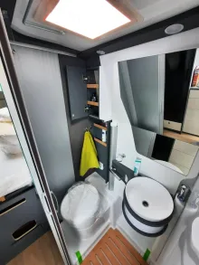 Fahrzeugbild Laika Kosmo Supremo Arancio Sicilia Verfüg./Sparen Sie 4.783,- € #17
