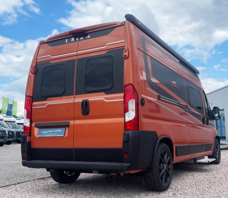 Fahrzeugbild Laika Kosmo Supremo Arancio Sicilia Verfüg./Sparen Sie 4.783,- € #3