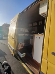 Fahrzeugbild VW Crafter 2.5-l-TDI Sehr schön #3