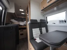 Fahrzeugbild Pössl Roadcruiser Revolution, el. Hubbett + Längsbett #11