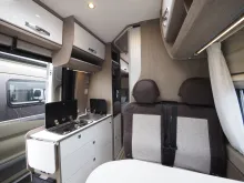 Fahrzeugbild Pössl Roadcruiser Revolution, el. Hubbett + Längsbett #15