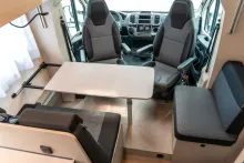 Fahrzeugbild LMC Tracer 730 EL *Mj.26*Hubbett*Einzelb.*Winterpack #11
