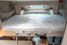 Fahrzeugbild LMC Tracer 730 EL *Mj.26*Hubbett*Einzelb.*Winterpack #14