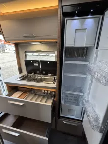 Fahrzeugbild Knaus Van TI 650 MEG VANSATION Aut. Rahmenf. Care-Drive-Advan #9