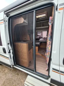 Grundriss Nacht Weinsberg CaraBus 600 MQ EDITION [FIRE] Sehr gepflegt
