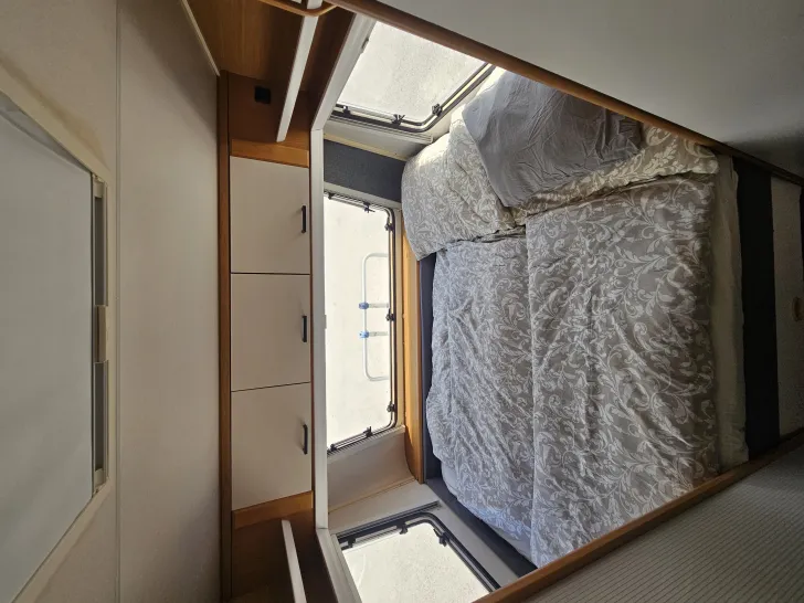 Fahrzeugbild Knaus Azur #6
