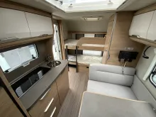 Fahrzeugbild Knaus Südwind 540 FDK Black Selection Garagenklappe rechts + links #9