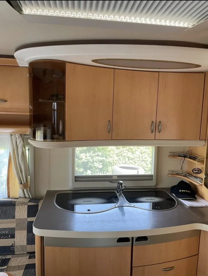 Fahrzeugbild Hobby De Luxe 460 UFe #3