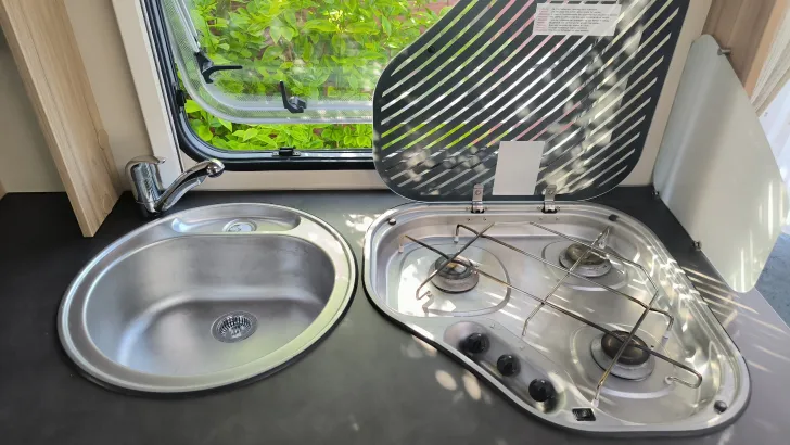 Fahrzeugbild Hymer Eriba Nova Light 465 Top, Mover, ATC, Luftvorzelt #8