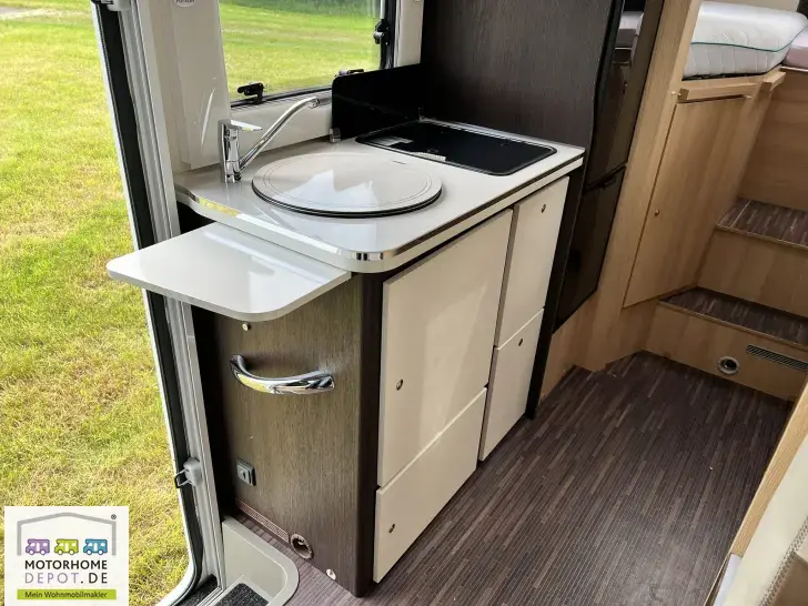 Fahrzeugbild Forster A 699 EB m. Solar & Wechselrichter #9