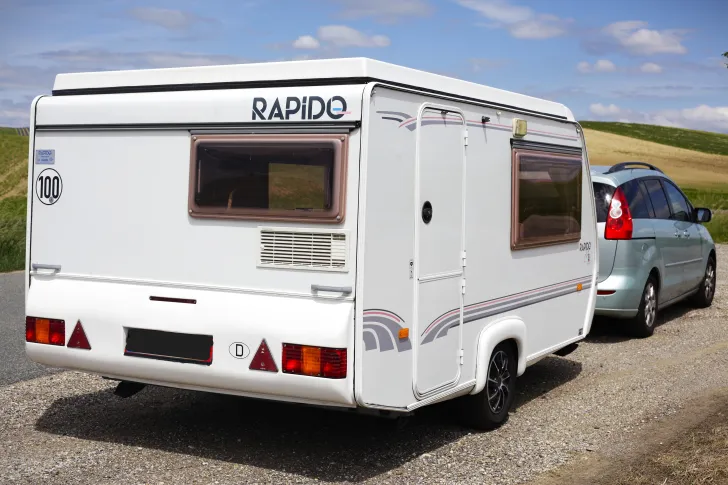 Fahrzeugbild Rapido Club 32 T #5