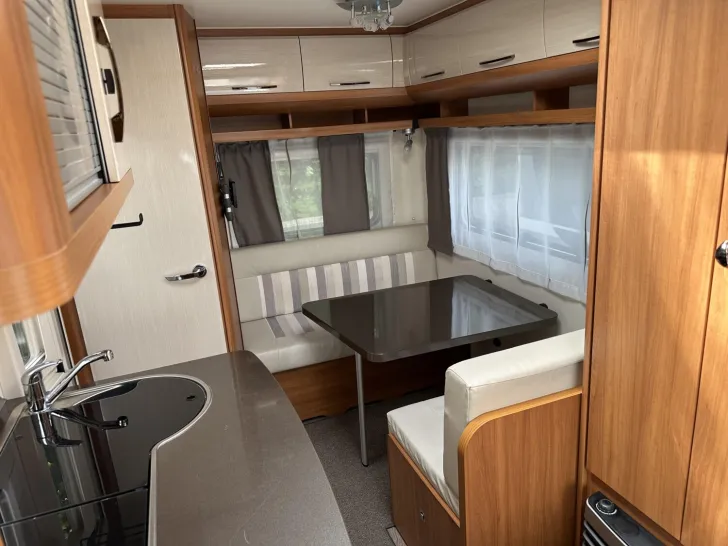 Fahrzeugbild Hobby OnTour 390 SF Mover; SAT; City-Wasser; Mikrowel. #8
