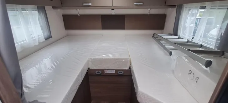 Fahrzeugbild Carado T 328 5 Sitz und Schlafplätze #24