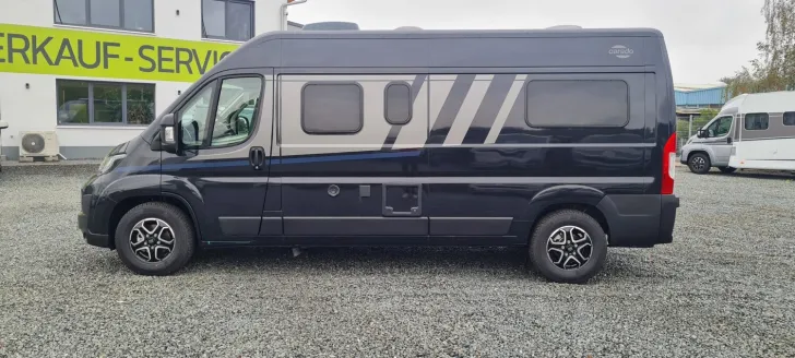 Fahrzeugbild Carado pro CV 602 Längsbetten/Automatik/ Rahmenfenster #5