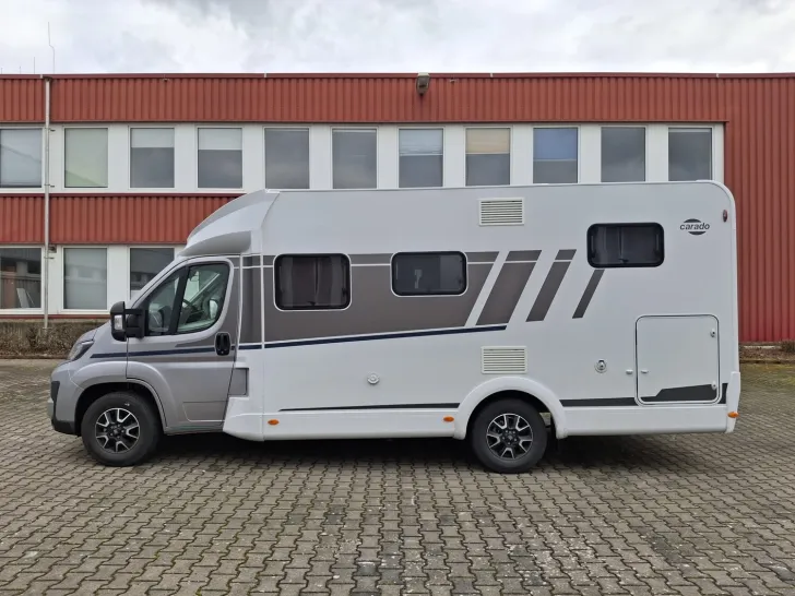 Fahrzeugbild Carado T 328 pro+ / Safety ACC / Fiat / Hubbett #1