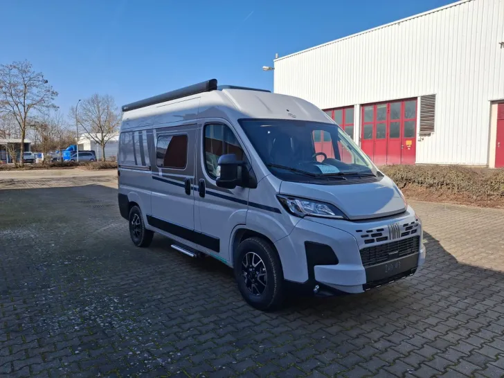 Fahrzeugbild Carado pro CV 540 pro / Solar / Chassis Paket / Grau #1