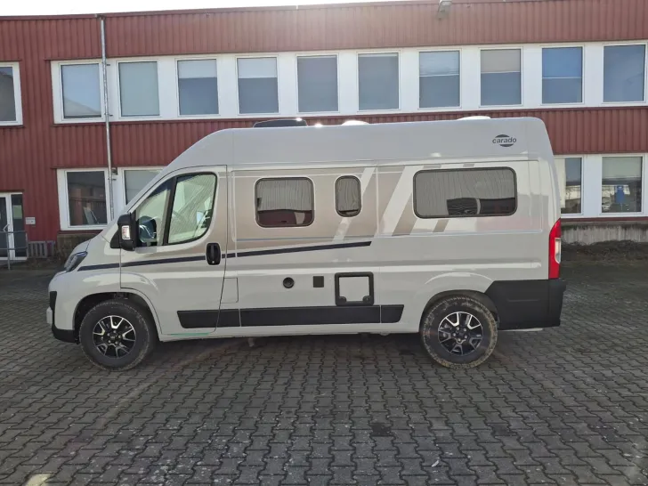 Fahrzeugbild Carado pro CV 540 pro / Solar / Chassis Paket / Grau #8