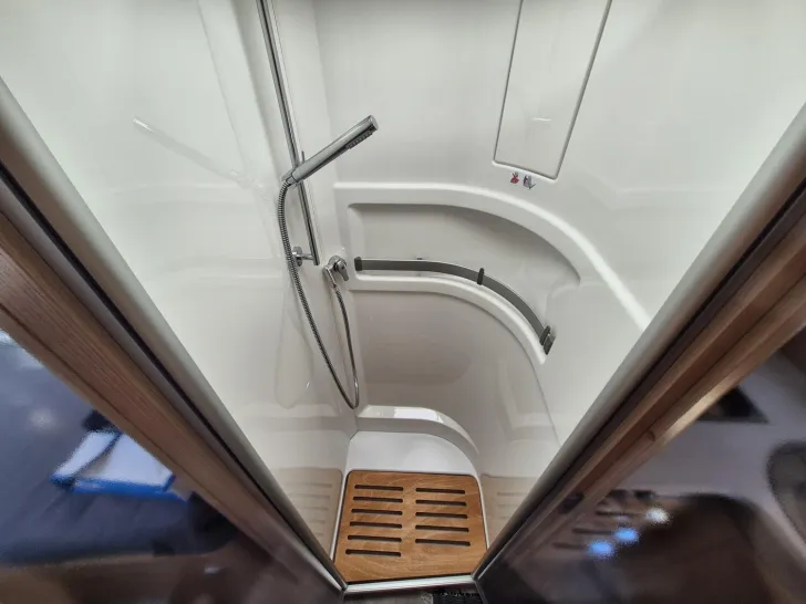 Fahrzeugbild Hymer B-Klasse MC T BlackLine 680 BMCT680 mit 5.Sitz! #31
