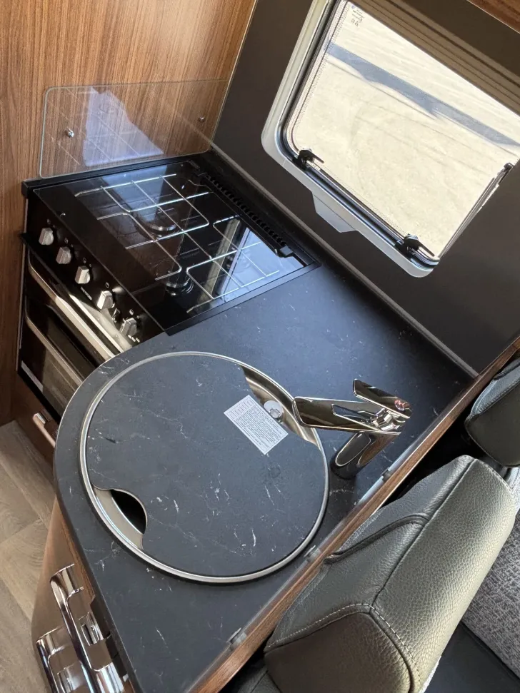 Fahrzeugbild Hymer B-Klasse MC I 680 Neuwertig #5