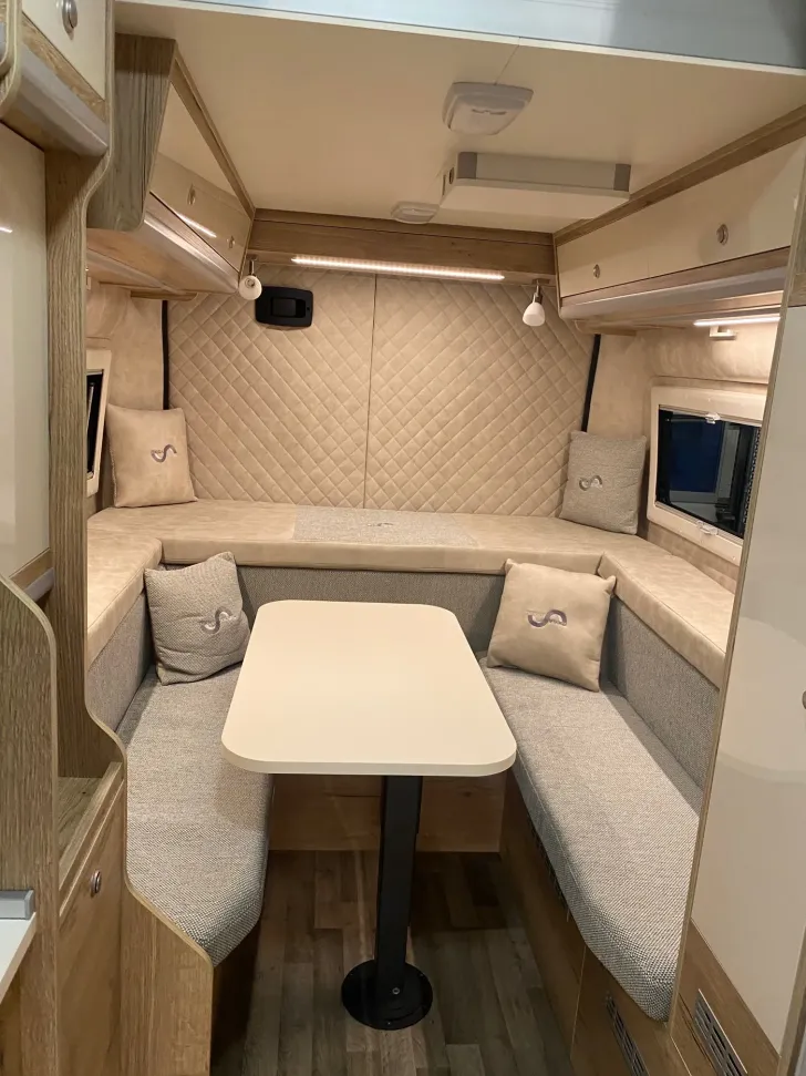 Fahrzeugbild Megamobil MEGA LOUNGE 640 165 PS Neupreis EUR 115.900,- #14