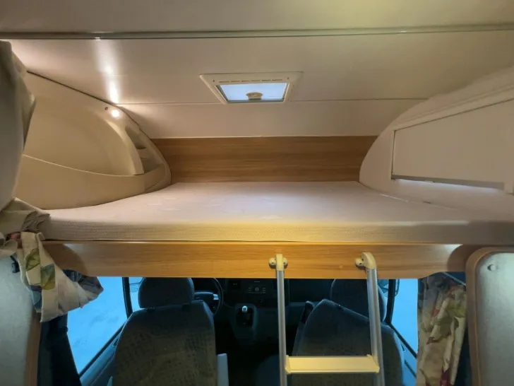 Fahrzeugbild Chausson Flash 01/Festbett/Garage/Klima/Markise #12