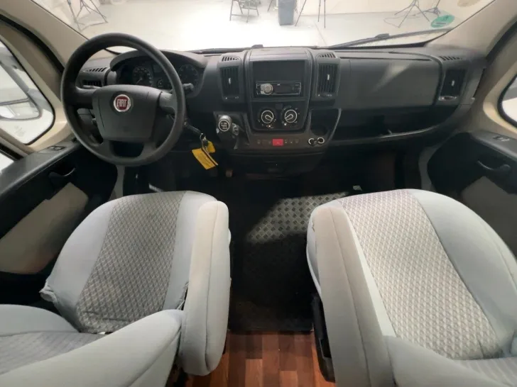 Fahrzeugbild Knaus SKY TRAVELLER 500 D /Klima/Markise/FINANZIERUNG #6