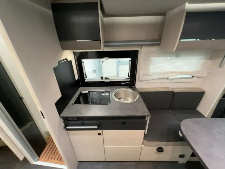 Fahrzeugbild Chausson 788 Titanium Ultimate/Automatik/Queensbett+Hubb. #14