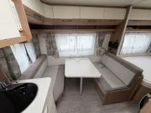 Fahrzeugbild Hobby De Luxe 400 SFe #8