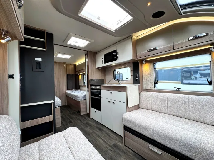 Fahrzeugbild Sprite Cruzer 530 SR ATC|COMBI 4E|VOLL-GFK|DUSCHE|RADIO #13