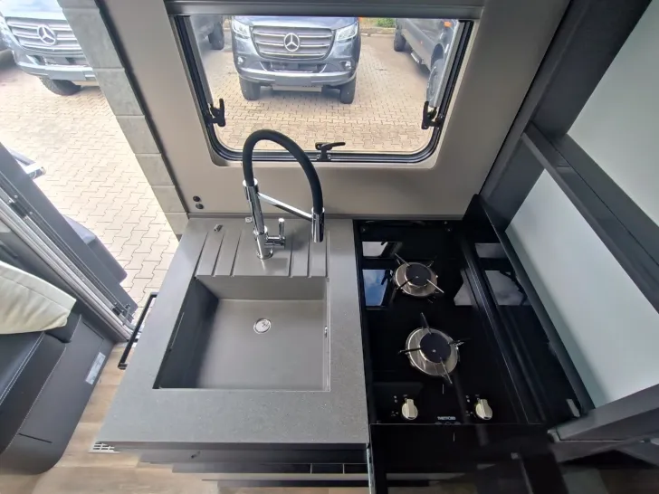 Fahrzeugbild Niesmann + Bischoff iSmove 6.9 E #26