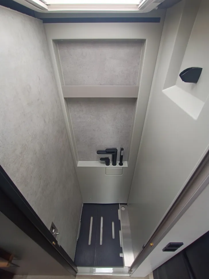 Fahrzeugbild Niesmann + Bischoff iSmove 6.9 E #49